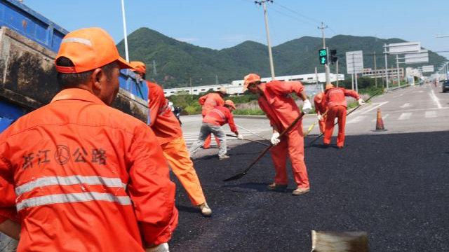 公路养护工程经济管理风险研究 工程管理服务的视角